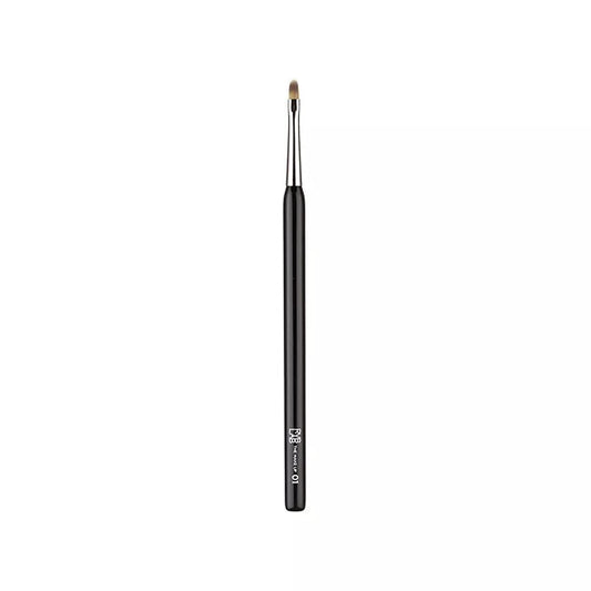 Rvb lab lip brush 01